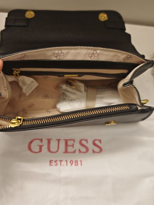 Продам новую сумку Guess