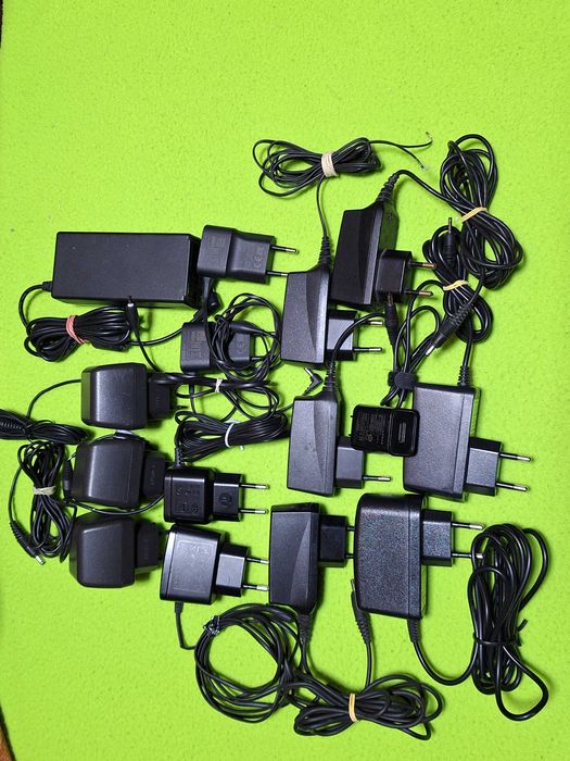 Alimentatoare / incarcatoare pentru telefoane