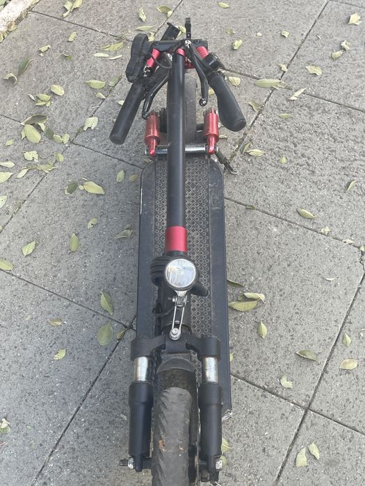 Продам электросамокат