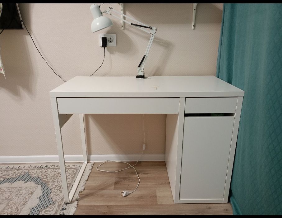 Продам стол письменный