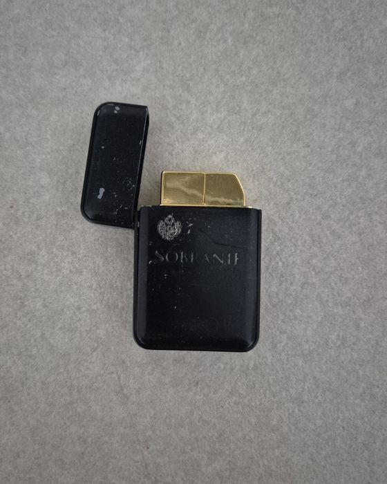 Стара метална запалка Sobranie!