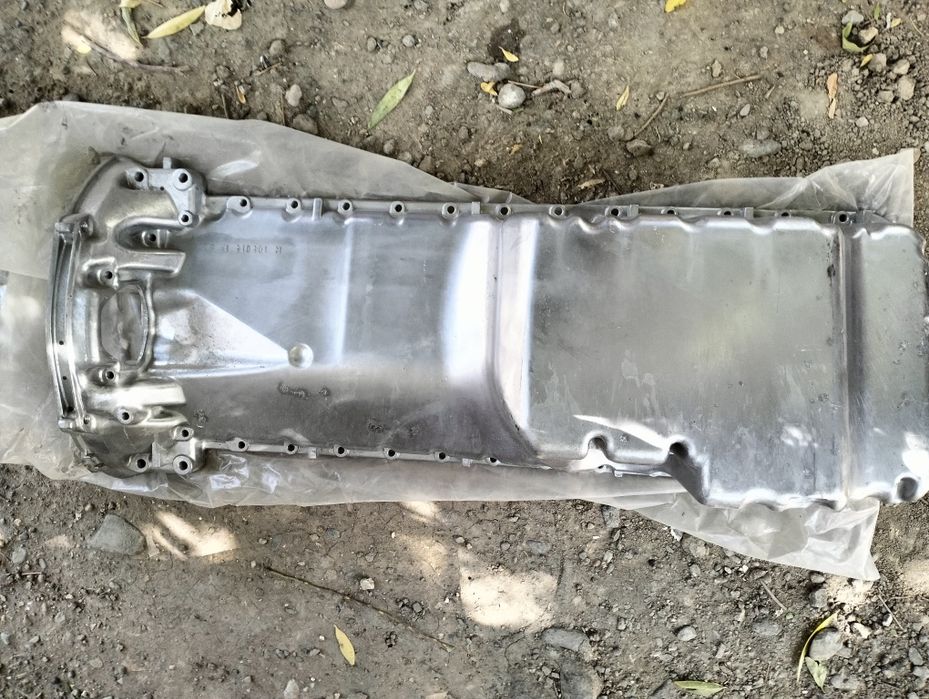 Мерседес М 104 мотор поддон