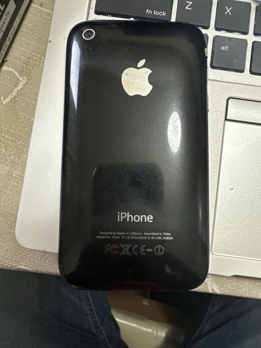 iphne 3 gs ,8 gb liber retea