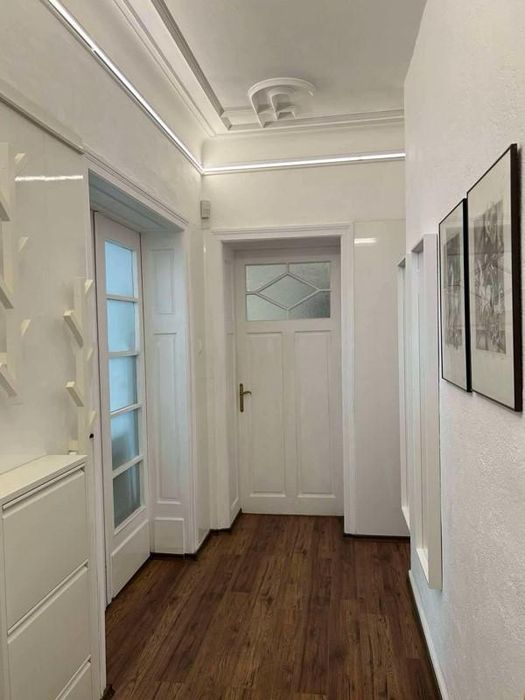 Дава се под наем Двустаен апартамент в София, Център - 80 кв.м за 847.62 € - Снимка #11