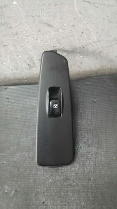 Buton geam electric stanga spate ssangyong rexton gab 96190777 8584008000