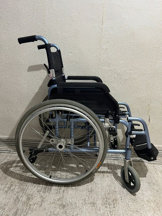 Инвалидная коляска