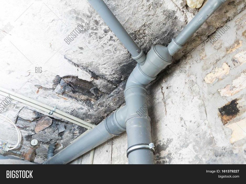 Батареи, бойлер, трубы.