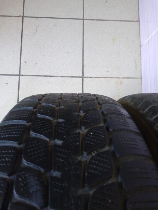 Продам шины б/у не дорого