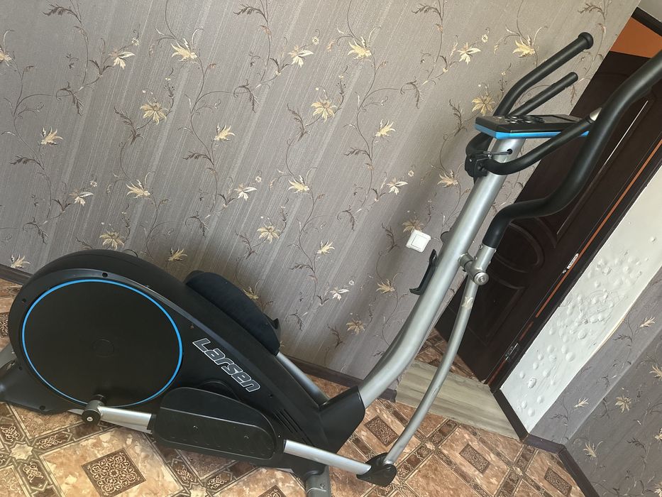 Larsen бренд тренажер сатылады.