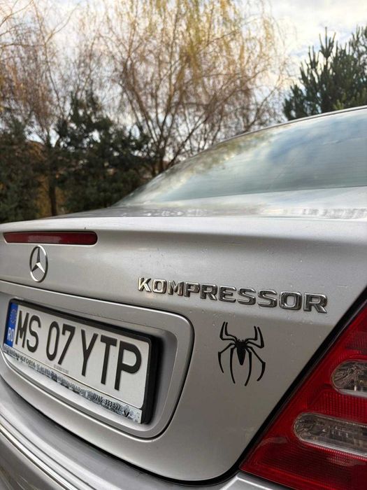 Vând Mercedes Kompressor