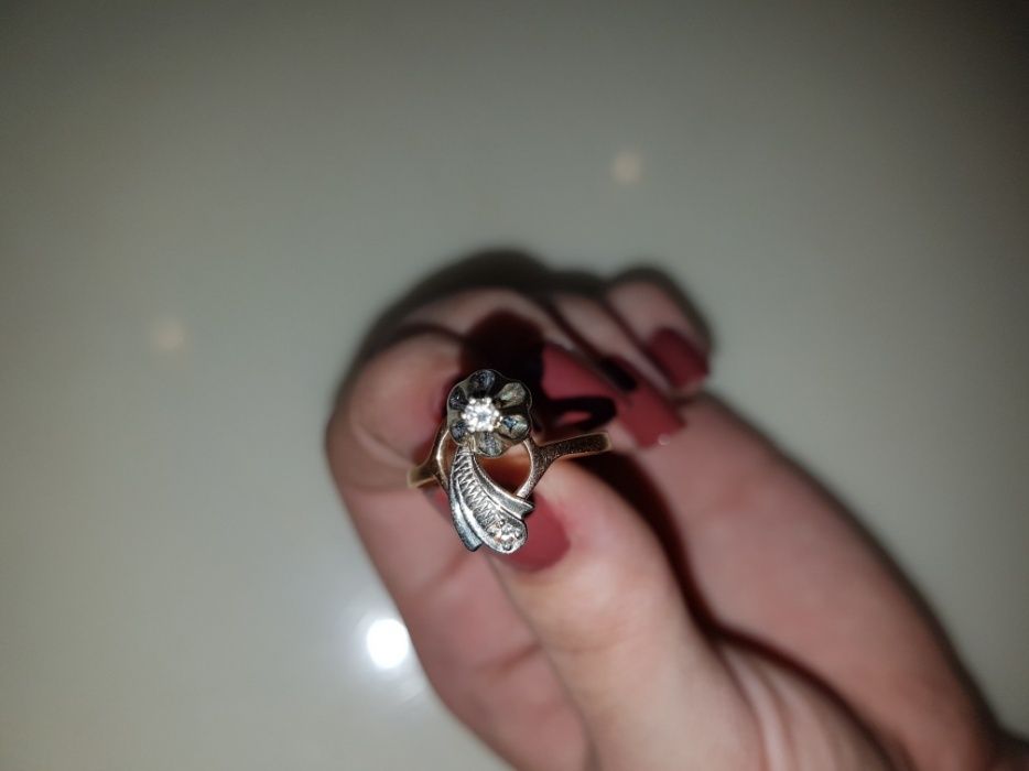 Кольцо с бриллиантами 585 пробы, 17.5 раз