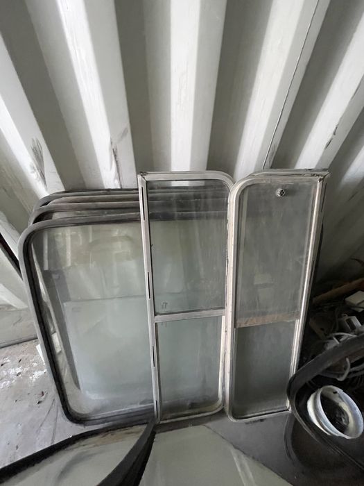 Стекла на автобус паз