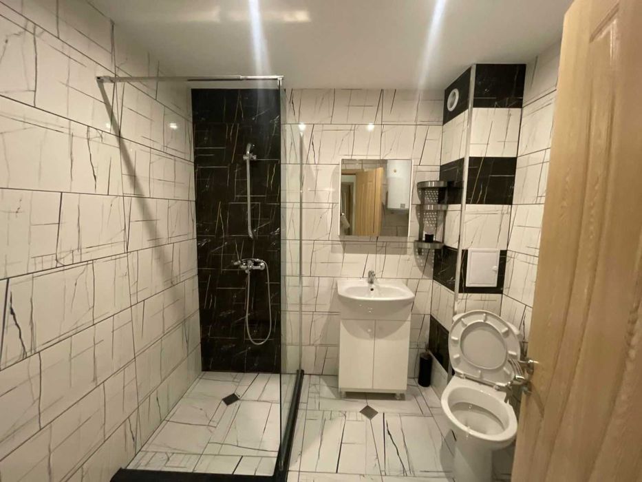 Дава се под наем Тристаен апартамент в Пловдив, Христо Смирненски - 86 кв.м за 612 € - Снимка #7