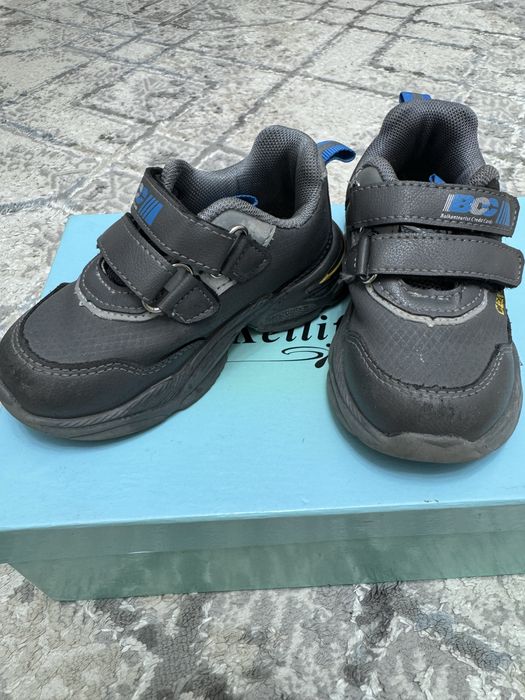 Обувь детская кроссовки 2000