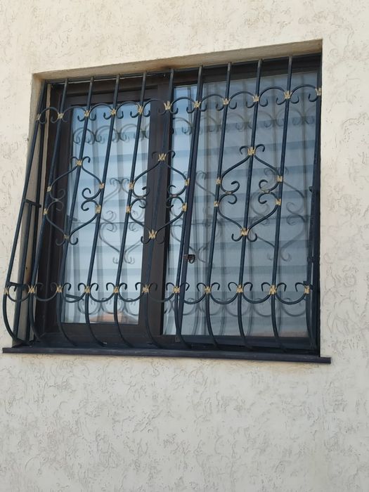 Решётки на окна металлические