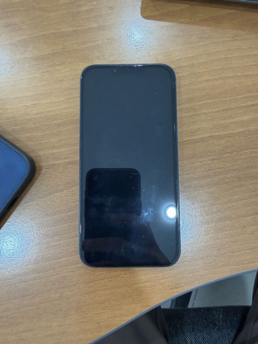 Продам айфон 13 в хорошом состоянии