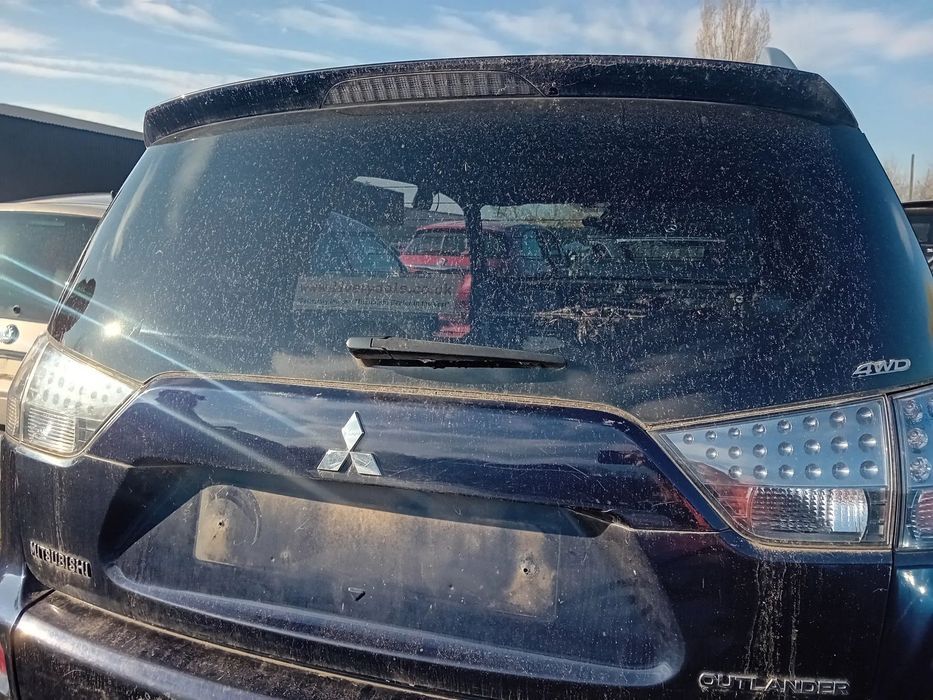Dezmembrez / Dezmembrari / Piese / Accesorii Mitsubishi OUTLANDER 2011