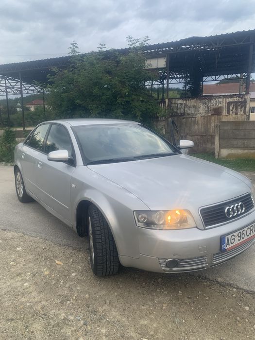 AUDI A4 2004 — imagine 2