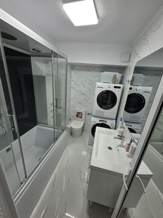 Apartament 3 camere.