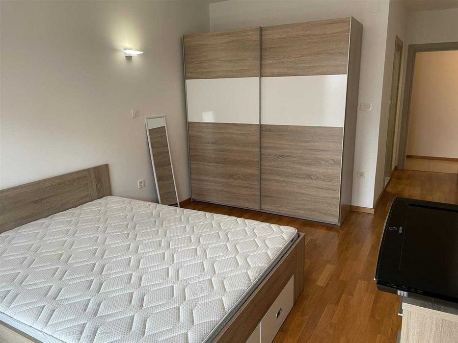 Дава се под наем Тристаен апартамент в София, Оборище - 85 кв.м за 637.5 € - Снимка #1