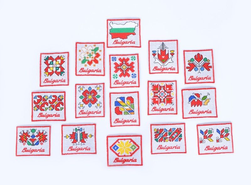 Традиционни български сувенири - ръчна изработка.