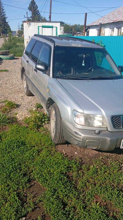 Продам машину subaru