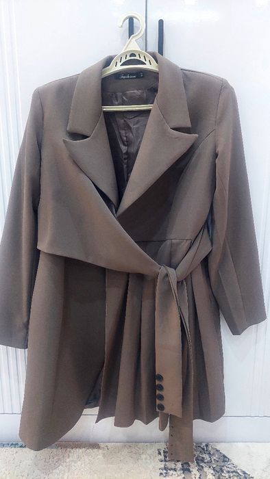 Пиджаки ,двоики,