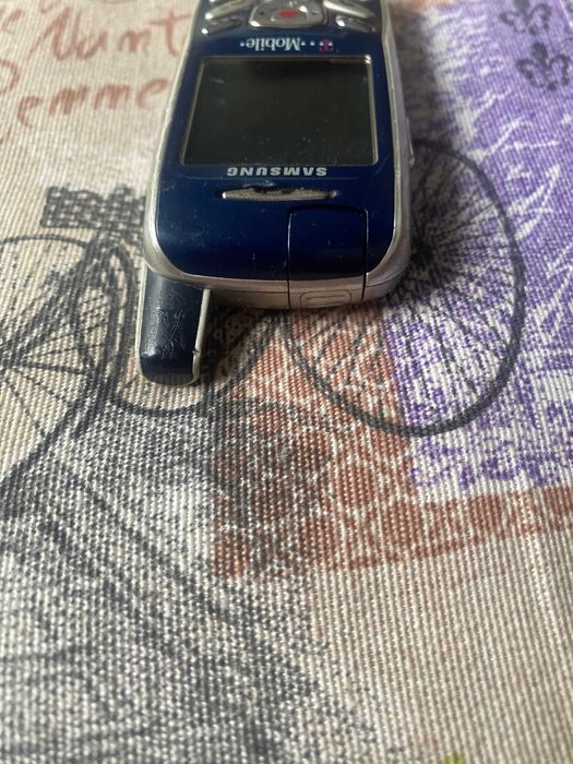 Samsung x600 телефон