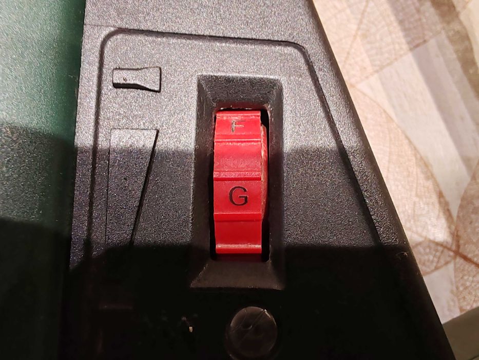 Metabo KHE 5-40 SDS MAX перфоратор и къртач.