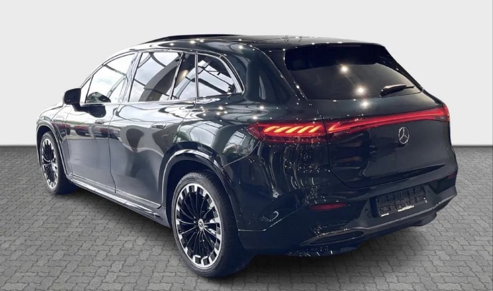 MERCEDES-BENZ EQS 2023 — imagine 4