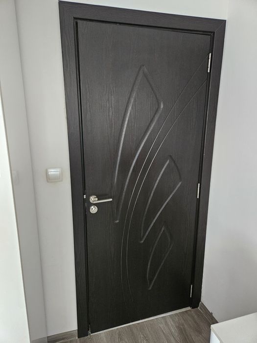 Интериорни врати