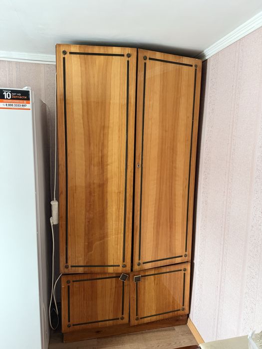Продаются шкафы для одежды