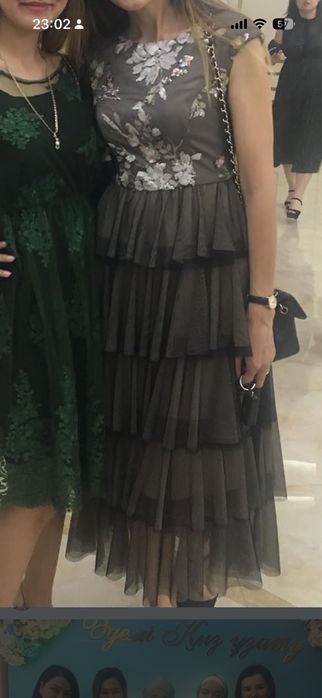 Продаю платье шикарное