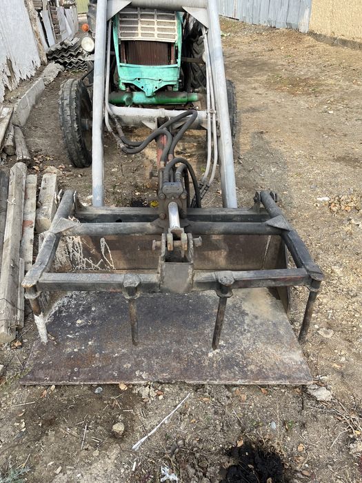 Трактор ЮМЗ-6