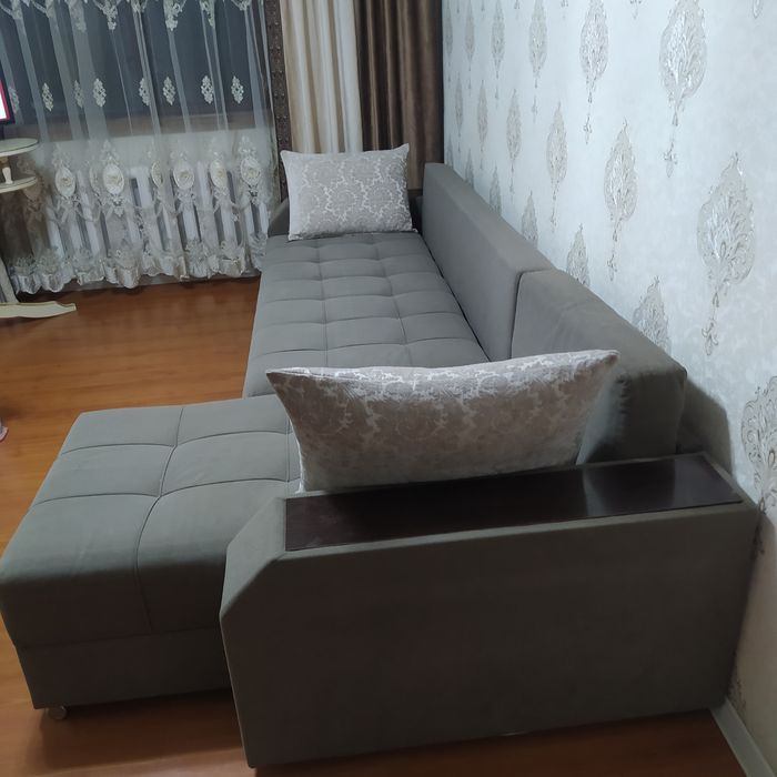 Продам диван угловой