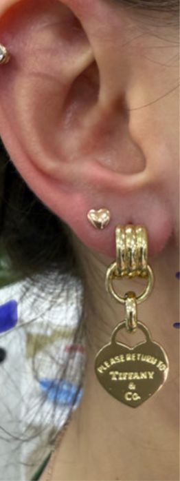 Продам золотые серги