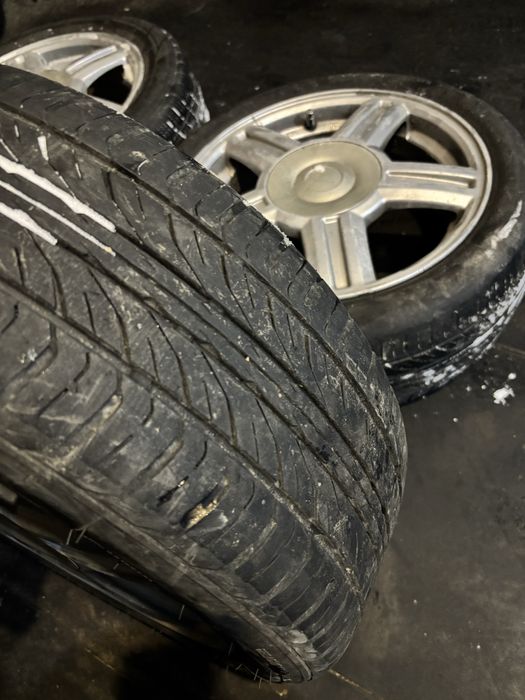 Продам комплект диски с резиной