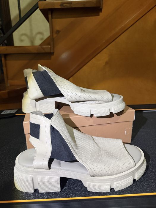 Босоножки на платформе