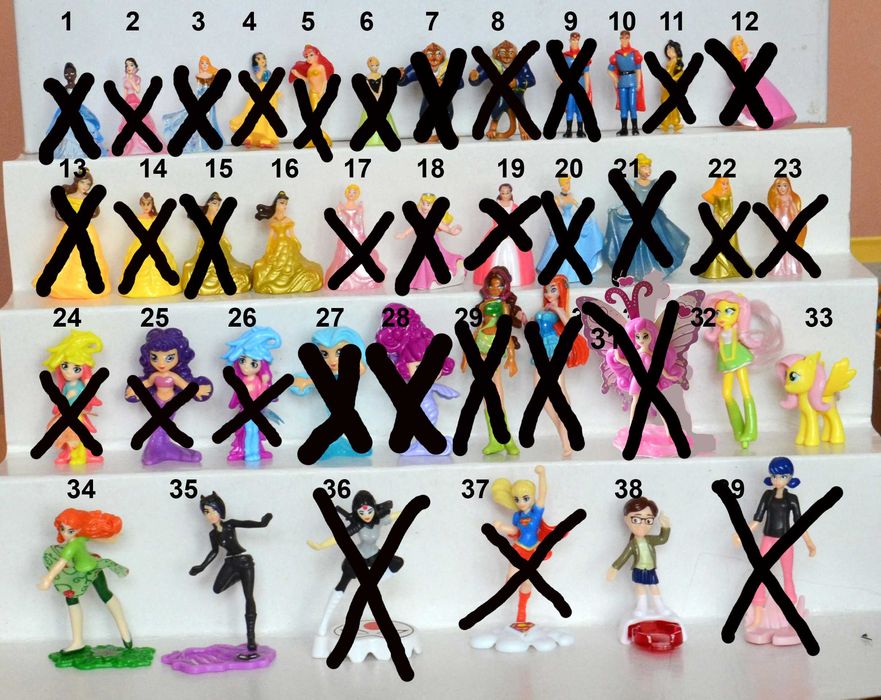 400 Киндер играчки от яйца Kinder Surprise