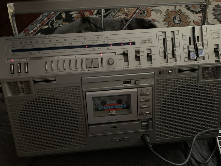 JVC RC M80R радио касетофон буумбокс перфектно запазен