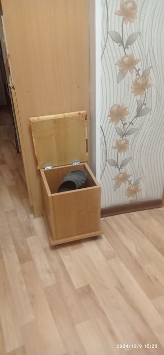 Продам пуфик для обуви