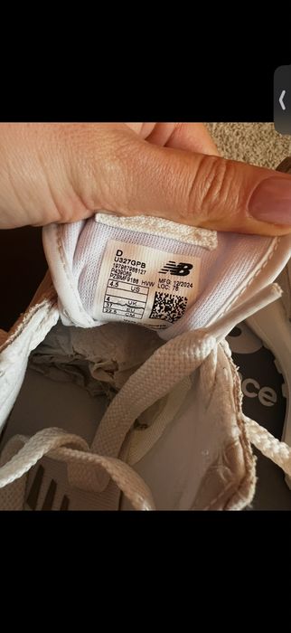 Adidași new balance 327