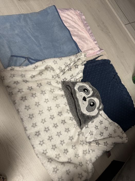 Lot combinezoane si paturici bebe 0-3 luni