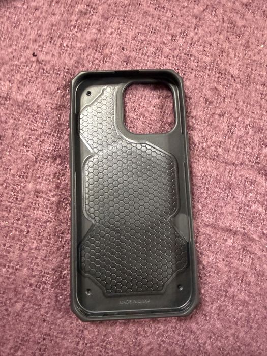 Carcasa UAG Iphone 16 pro max noua new