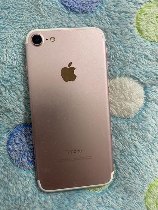 Iphone 7 в хорошем  состоянии