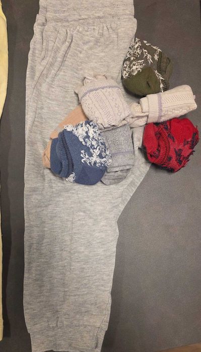 Размер 18-24м /86-92см, много различни дрешки