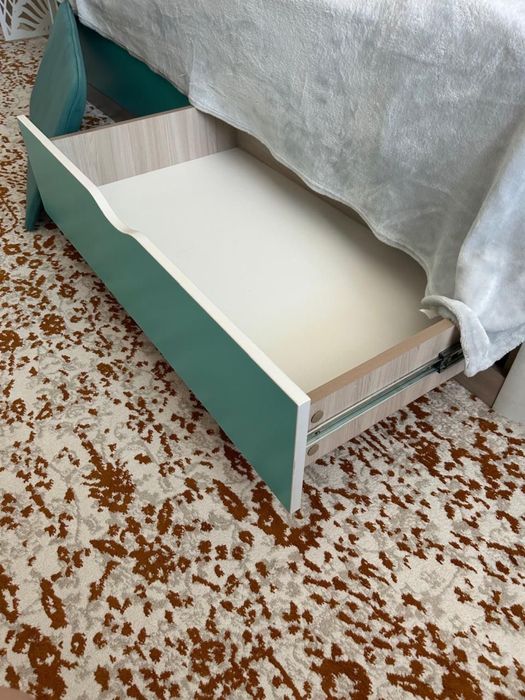 Отдам две детские кровати