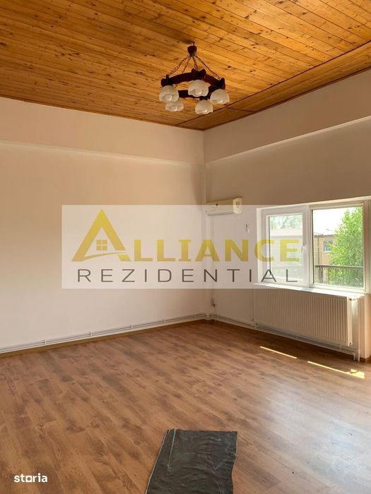 METROU ANGHEL SALIGNY < Casa individuala 14 camere - 1550 mp teren >