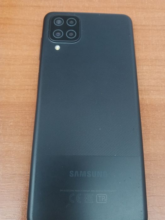 Продам телефон Самсунг А12