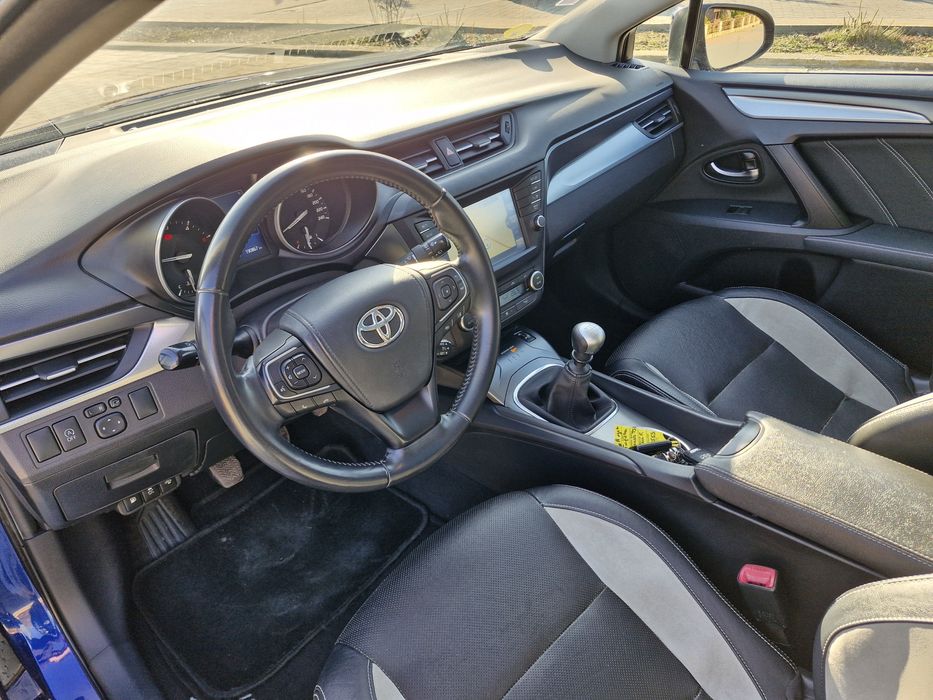 Toyota Avensis EXECUTIVE 2.0L DIESEL